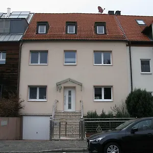  Apartmán Messe-/ferienwohnung